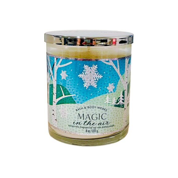 Bath & Body Works Magic in the Air Holiday Gift Set — Candle, Mist & Lotion - Picture 5 of 8